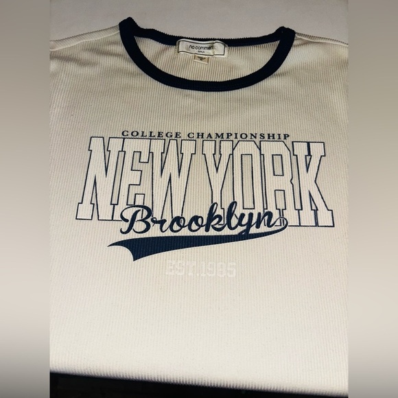No Comment NY LA Cream and Navy Blue Graphic Tee - Picture 3 of 4